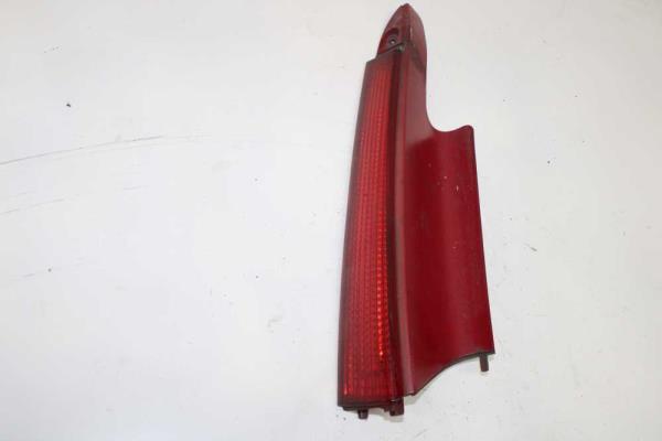 FEU ARRIERE GAUCHE CITROEN C4 5 PORTES 11/2004-10/2010 ( PARTIE SUPERIEUR ) - Vue 1